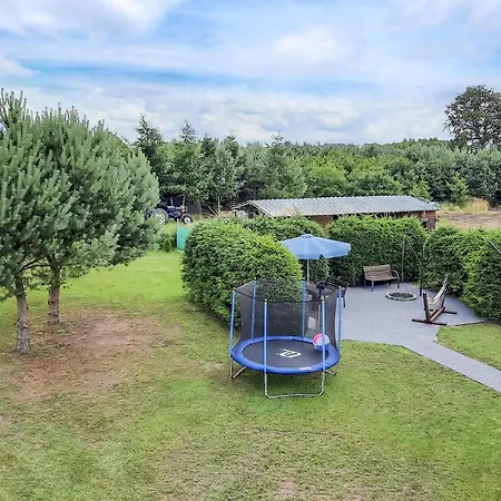 Casa vacanze Beautiful In Zegocino With 5 Bedrooms And Wifi Malechowo