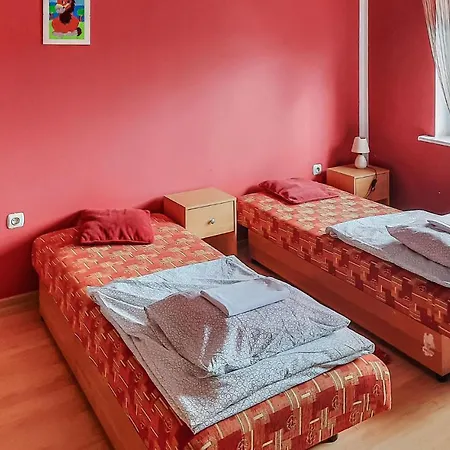 Beautiful In Zegocino With 5 Bedrooms And Wifi *