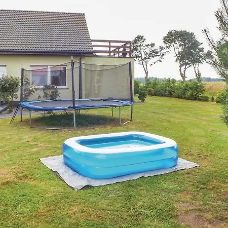 Casa vacanze Beautiful In Zegocino With 5 Bedrooms And Wifi Malechowo